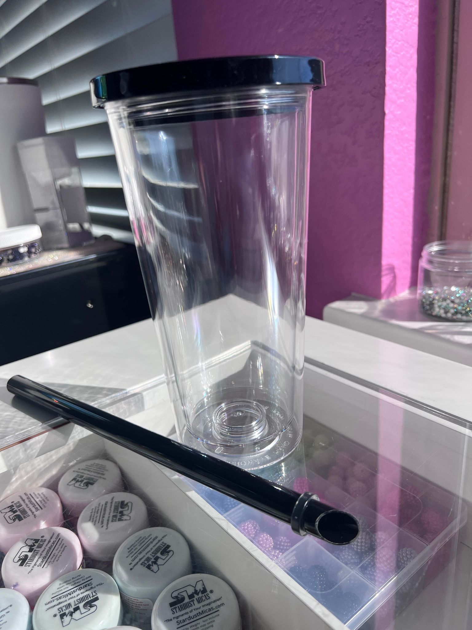 Smoothie Tumbler With Boba Straw Black Lid